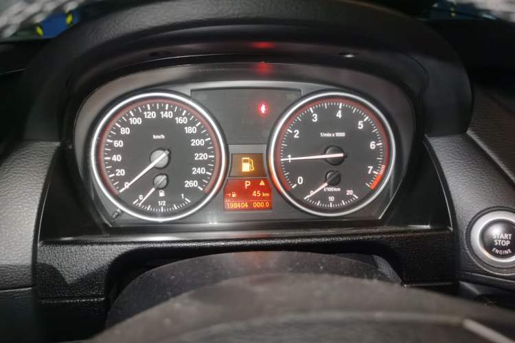 Used BMW X1 2010 xDrive25i Instrument Cluster