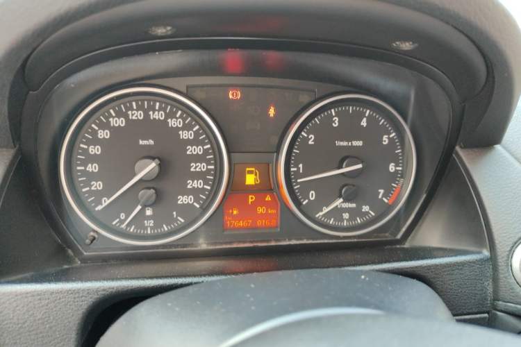 Used BMW X1 2010 sDrive18i Luxury Model Instrument Cluster