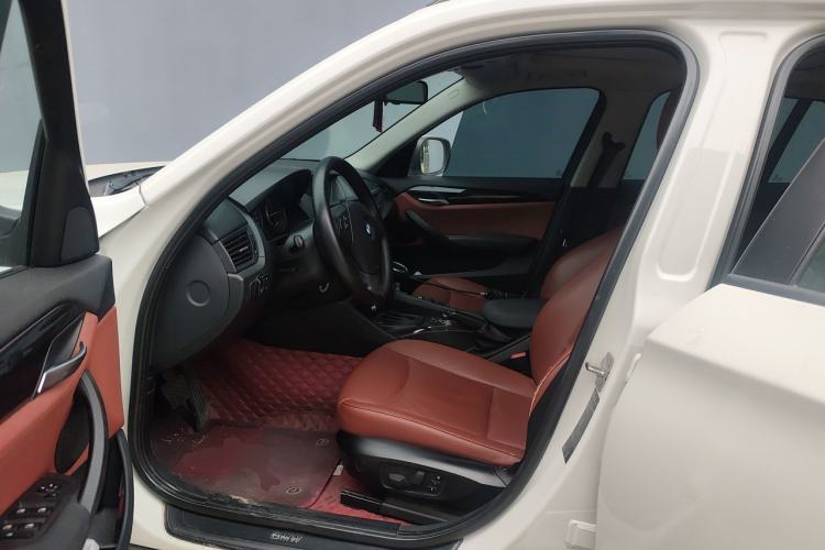 Used BMW X1 2010 sDrive18i Luxury Model Left Front Seat