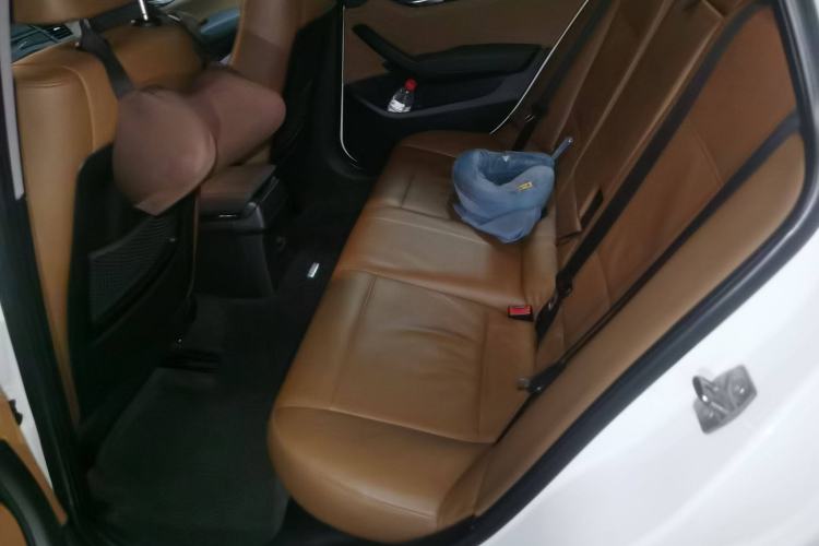 Used BMW X1 2010 xDrive25i Left Rear Seat