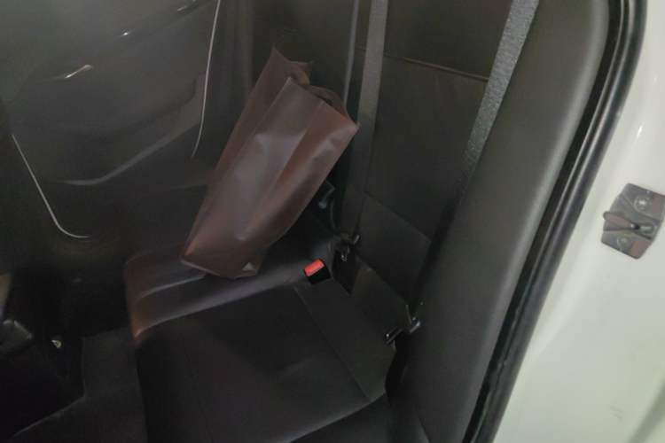 Used BMW X1 2010 xDrive25i Left Rear Seat