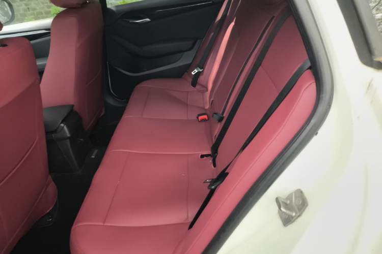 Used BMW X1 2010 xDrive25i Left Rear Seat