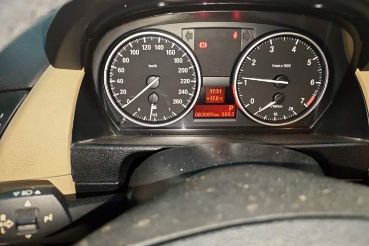 Used BMW X1 2010 sDrive18i Luxury Model Odometer Close Up