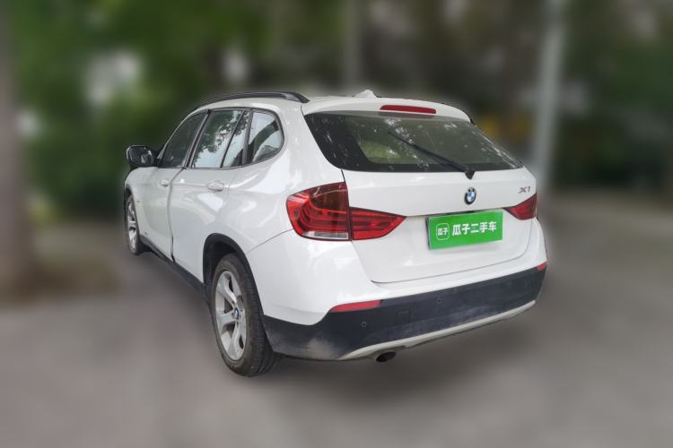 Used BMW X1 2010 sDrive18i Luxury Model Rear Left 45 Deg