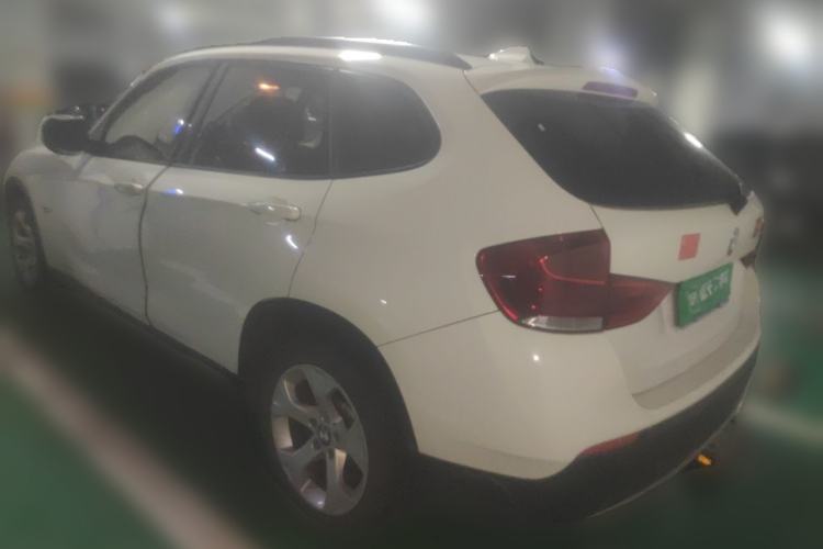 Used BMW X1 2010 sDrive18i Luxury Model Rear Left 45 Deg