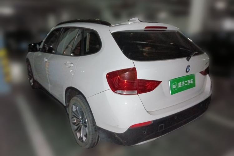 Used BMW X1 2010 sDrive18i Luxury Model Rear Left 45 Deg