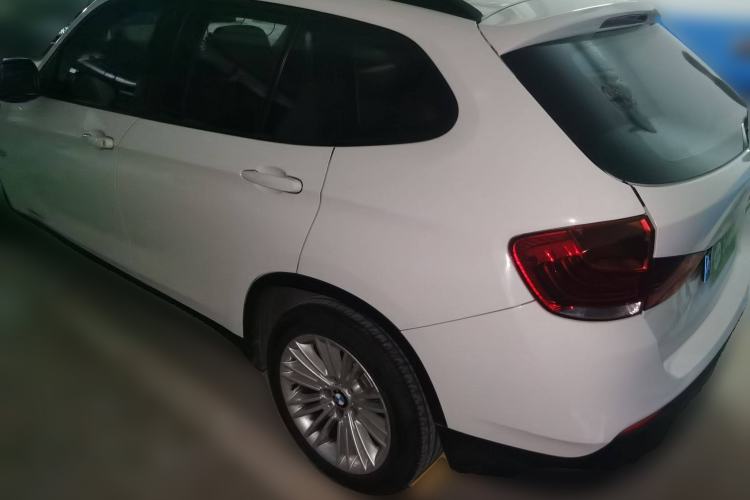 Used BMW X1 2010 xDrive25i Rear Left 45 Deg