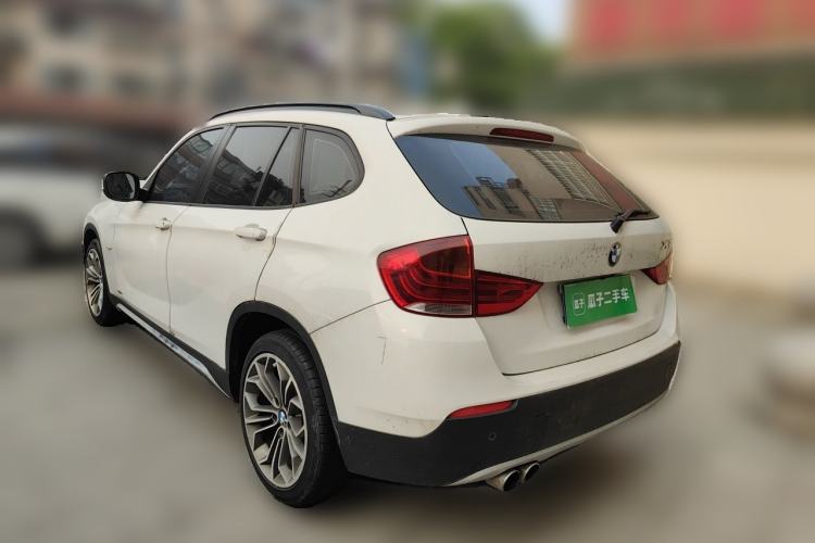 Used BMW X1 2010 sDrive18i Luxury Model Rear Left 45 Deg