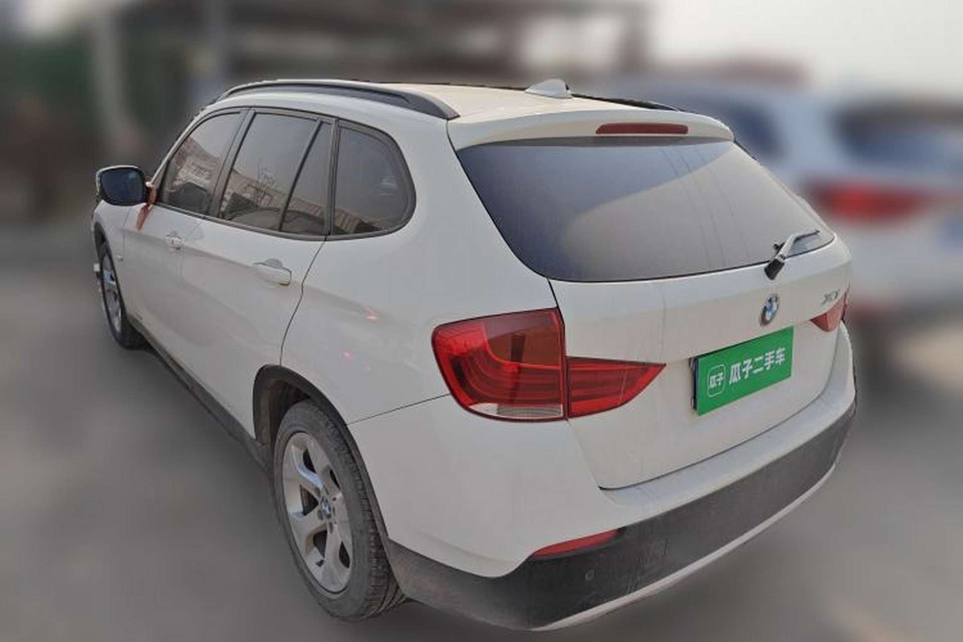 Used BMW X1 2010 sDrive18i Luxury Model Rear Left 45 Deg