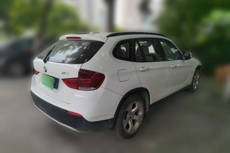 Used BMW X1 2010 sDrive18i Luxury Model Rear Right 45 Deg