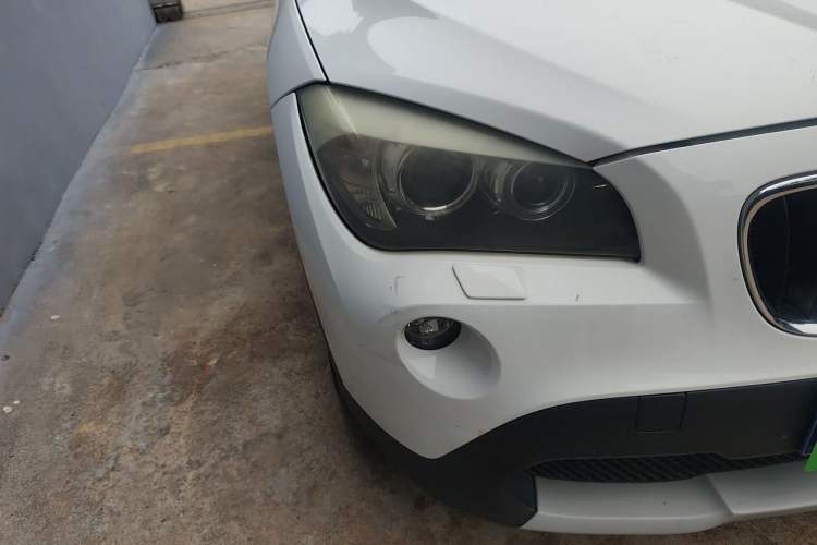 Used BMW X1 2010 sDrive18i Luxury Model Right Front Headlight