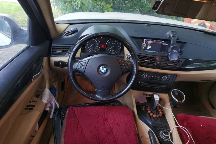 Used BMW X1 2010 sDrive18i Luxury Model Steering Wheel