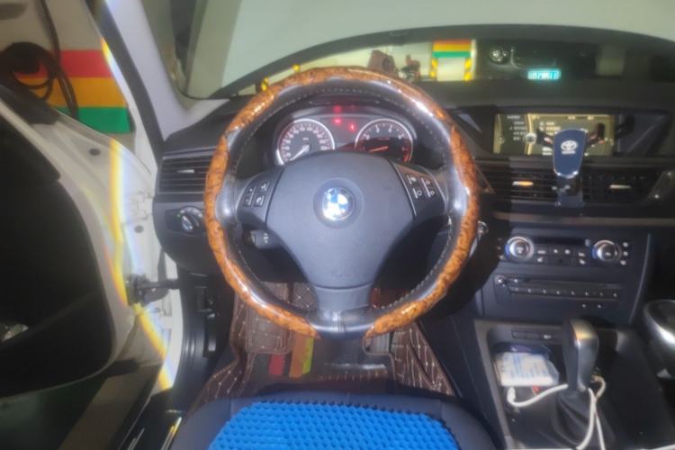 Used BMW X1 2010 sDrive18i Luxury Model Steering Wheel