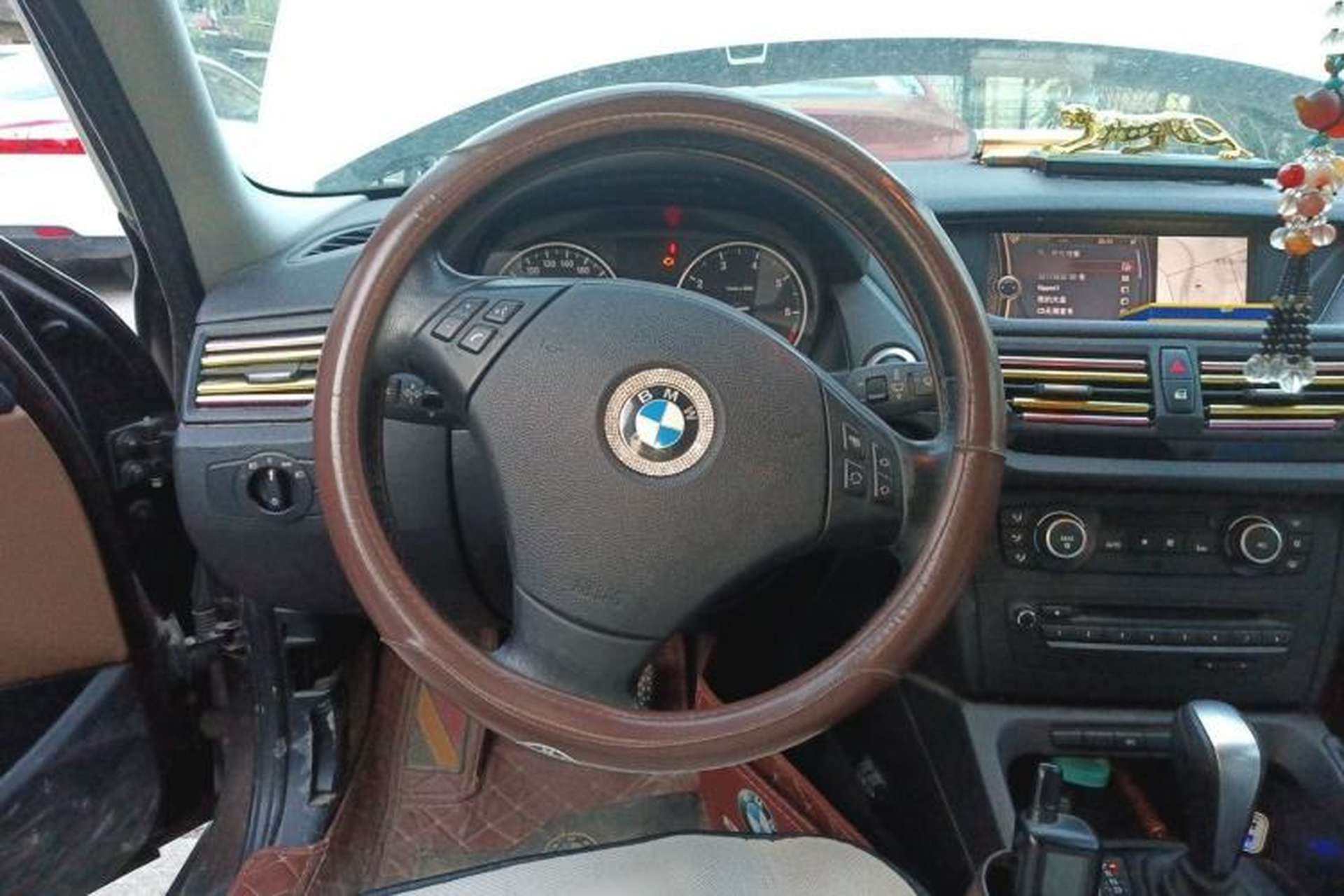 Used BMW X1 2010 sDrive18i Luxury Model Steering Wheel