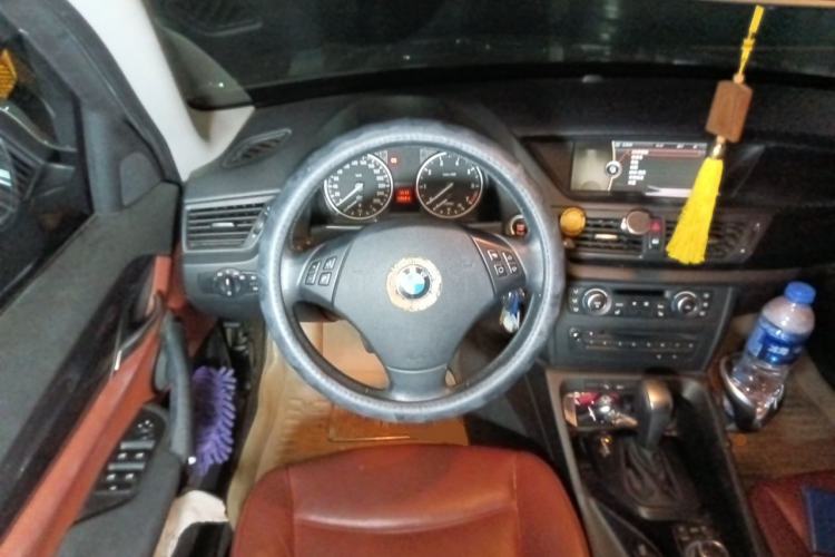 Used BMW X1 2010 sDrive18i Luxury Model Steering Wheel