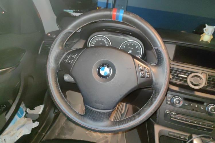 Used BMW X1 2010 xDrive25i Steering Wheel