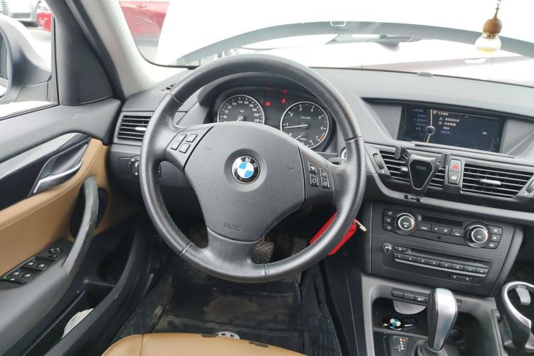 Used BMW X1 2010 sDrive18i Luxury Model Steering Wheel
