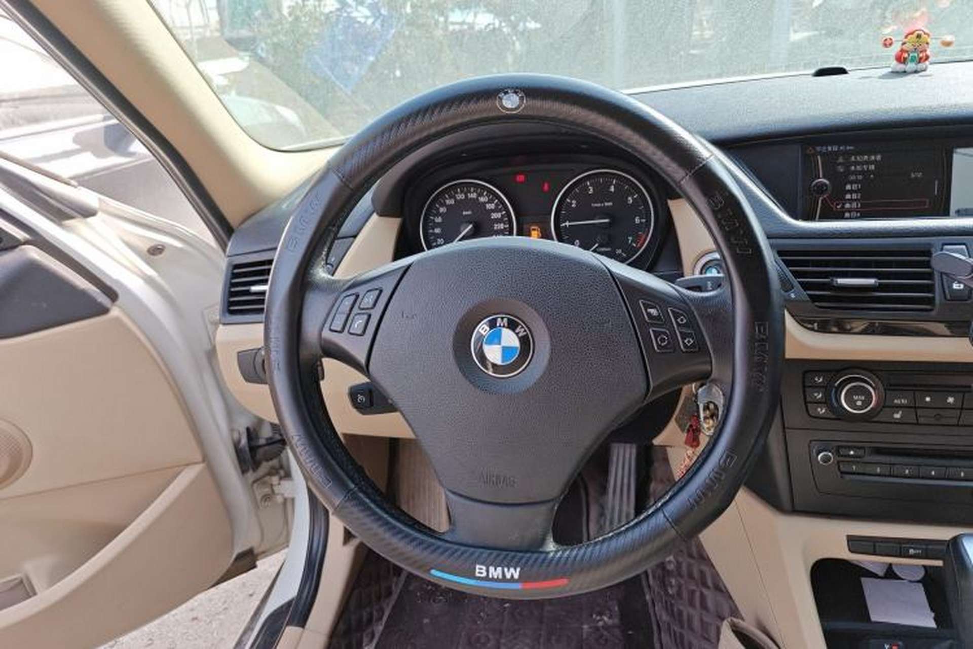 Used BMW X1 2010 sDrive18i Luxury Model Steering Wheel