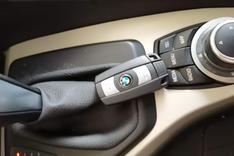 Used BMW X1 2010 sDrive18i Luxury Model Vehicle Key