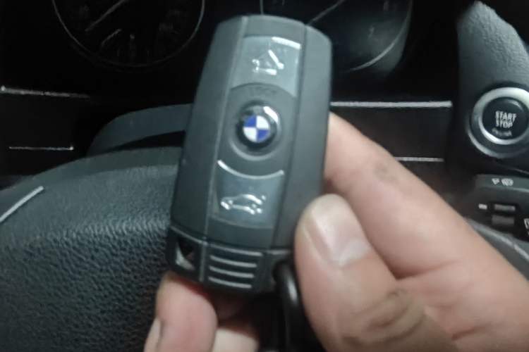 Used BMW X1 2010 sDrive18i Luxury Model Vehicle Key