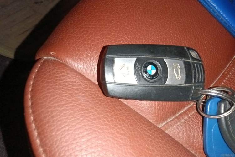 Used BMW X1 2010 sDrive18i Luxury Model Vehicle Key