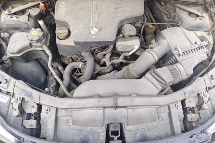 Used BMW X1 2012 sDrive20i Leading Model Engine Bay