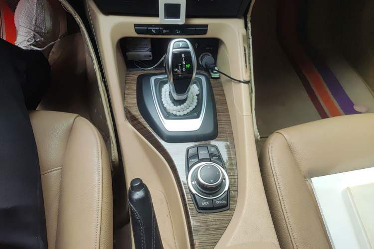 Used BMW X1 2012 xDrive28i Gear Lever