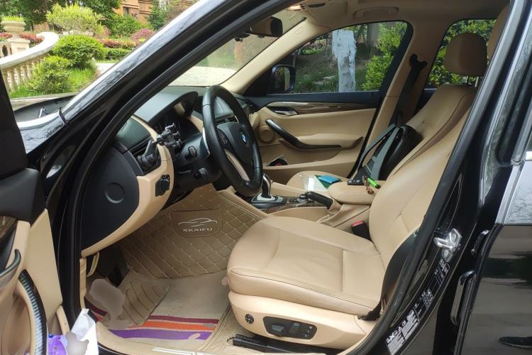Used BMW X1 2012 xDrive28i Left Front Seat