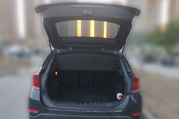 Used BMW X1 2012 sDrive18i Luxury Edition Trunk