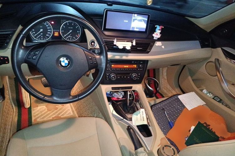 Used BMW X1 2012 sDrive20i Leading Model Center Console