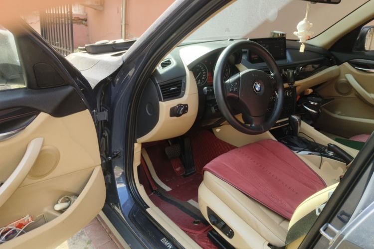 Used BMW X1 2012 sDrive18i Luxury Edition Driver Seat