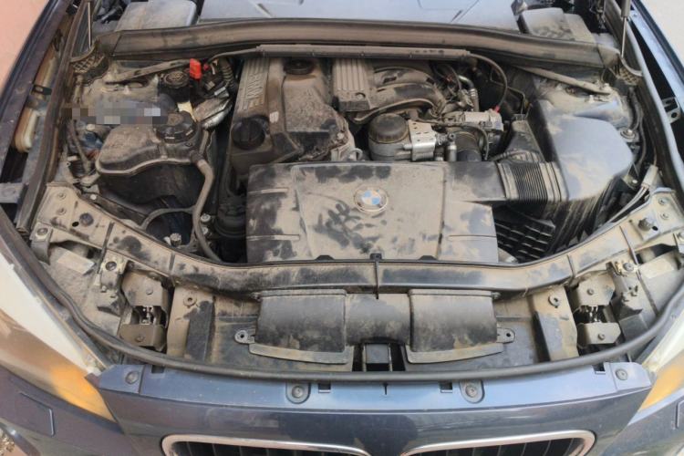 Used BMW X1 2012 sDrive18i Luxury Edition Engine Bay