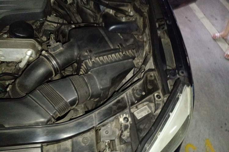 Used BMW X1 2012 sDrive20i Leading Model Engine Bay Left