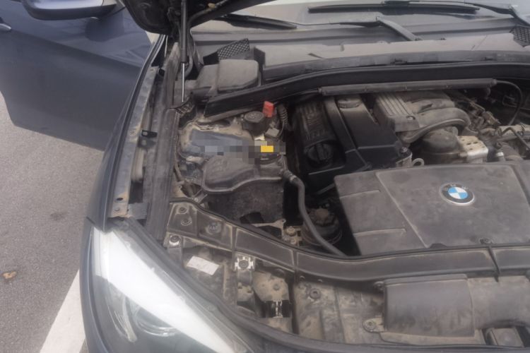 Used BMW X1 2012 sDrive18i Luxury Edition Engine Bay Right