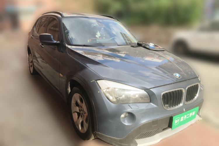 Used BMW X1 2012 sDrive18i Luxury Edition Front Right 45 Deg