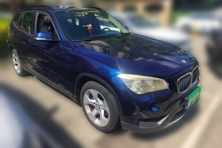Used BMW X1 2012 sDrive18i Luxury Edition Front Right 45 Deg