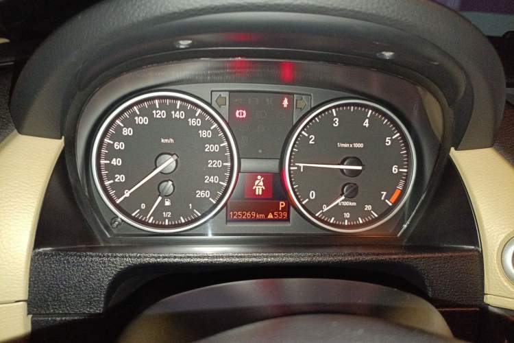 Used BMW X1 2012 sDrive20i Leading Model Instrument Cluster