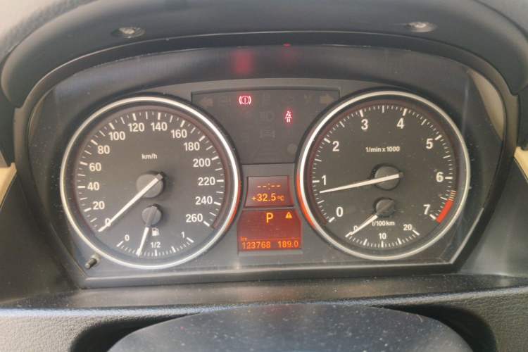 Used BMW X1 2012 sDrive18i Luxury Edition Instrument Cluster