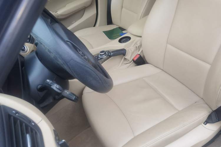 Used BMW X1 2012 sDrive18i Luxury Edition Left Front Seat