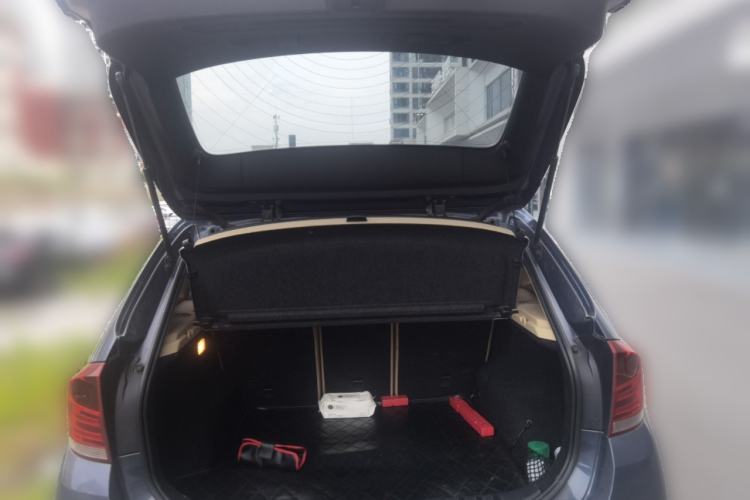 Used BMW X1 2012 sDrive18i Luxury Edition Trunk
