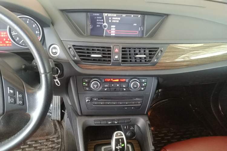 Used BMW X1 2012 xDrive20i Luxury Model Audio And AC Panel