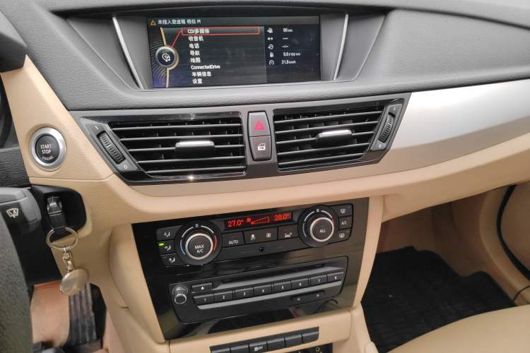 Used BMW X1 2012 sDrive18i Luxury Edition Audio And AC Panel