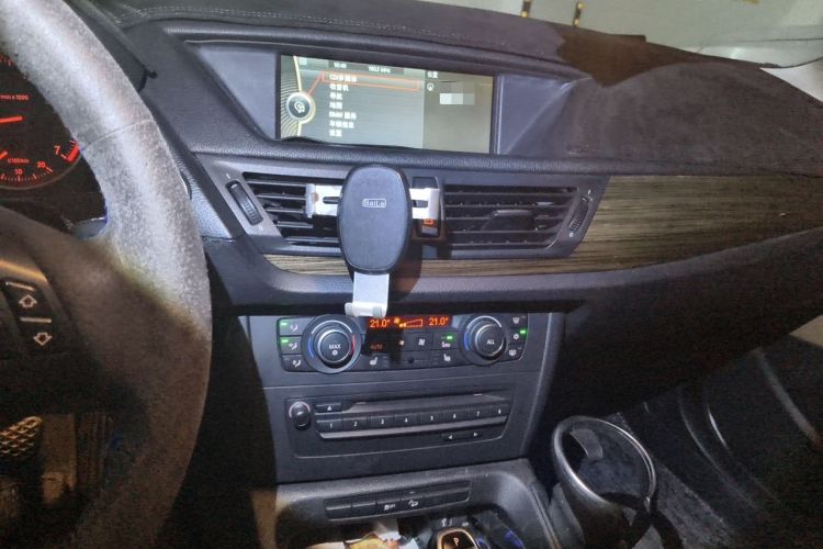 Used BMW X1 2012 xDrive20i Audio And AC Panel