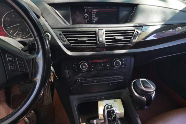 Used BMW X1 2012 xDrive20i Luxury Model Audio And AC Panel