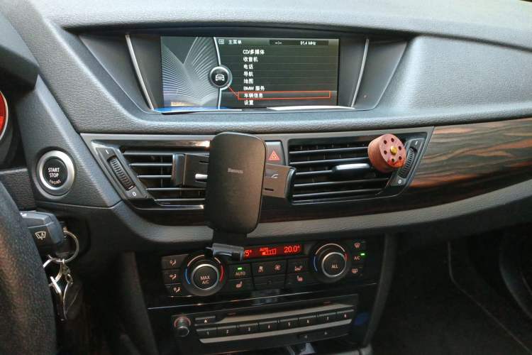 Used BMW X1 2012 xDrive28i Audio And AC Panel