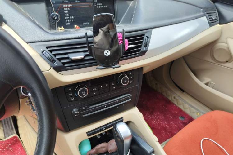 Used BMW X1 2012 sDrive18i Luxury Model Audio And AC Panel