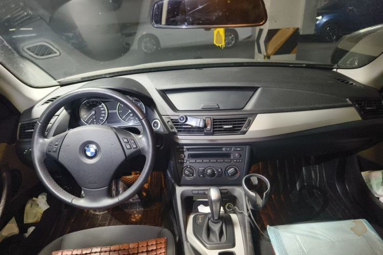 Used BMW X1 2012 sDrive18i Fashion Model Center Console