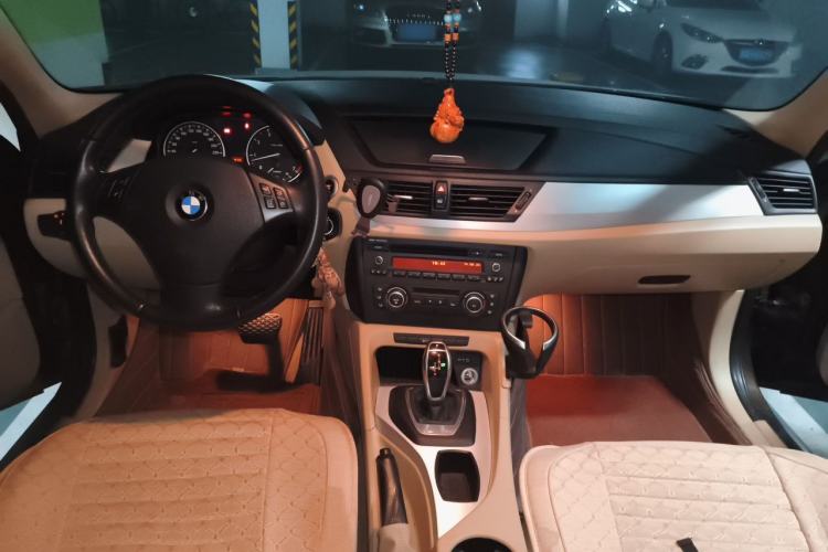 Used BMW X1 2012 sDrive20i Leading Model Center Console