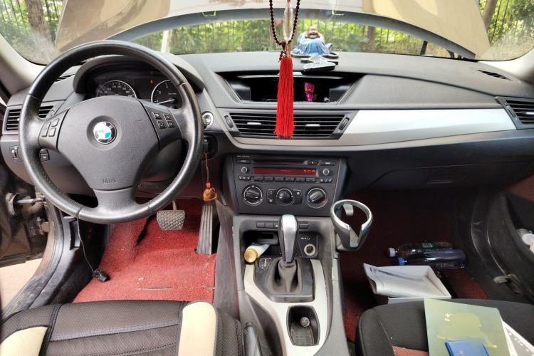 Used BMW X1 2012 sDrive18i Fashion Model Center Console