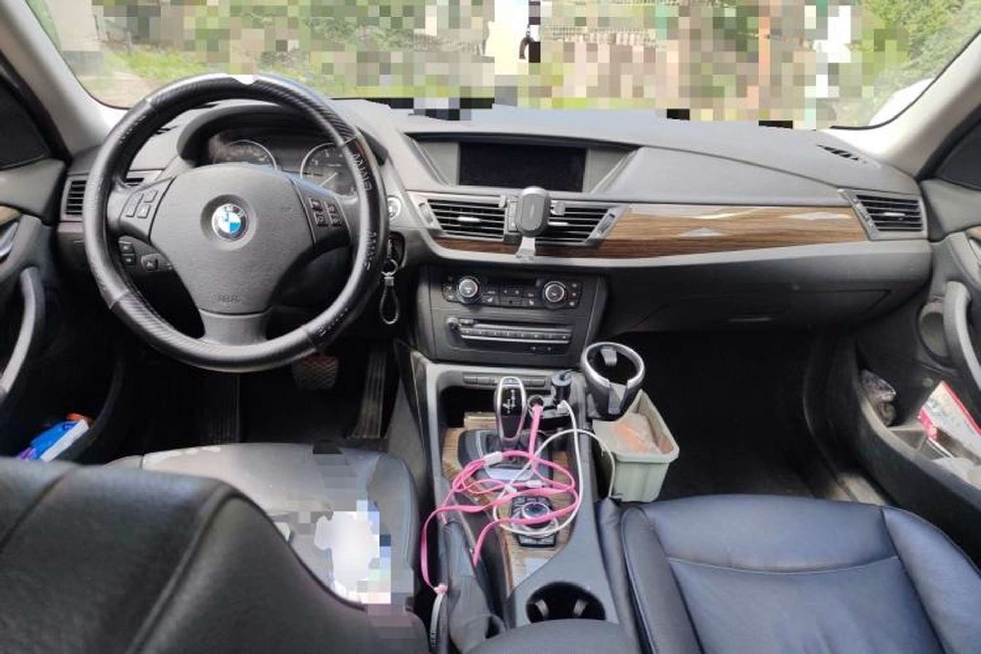 Used BMW X1 2012 xDrive20i Center Console